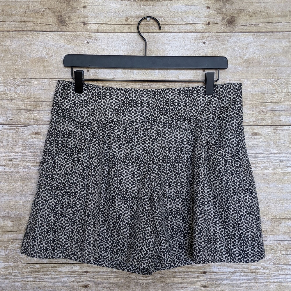 Ann Taylor Loft Floral Printed Dress Shor…